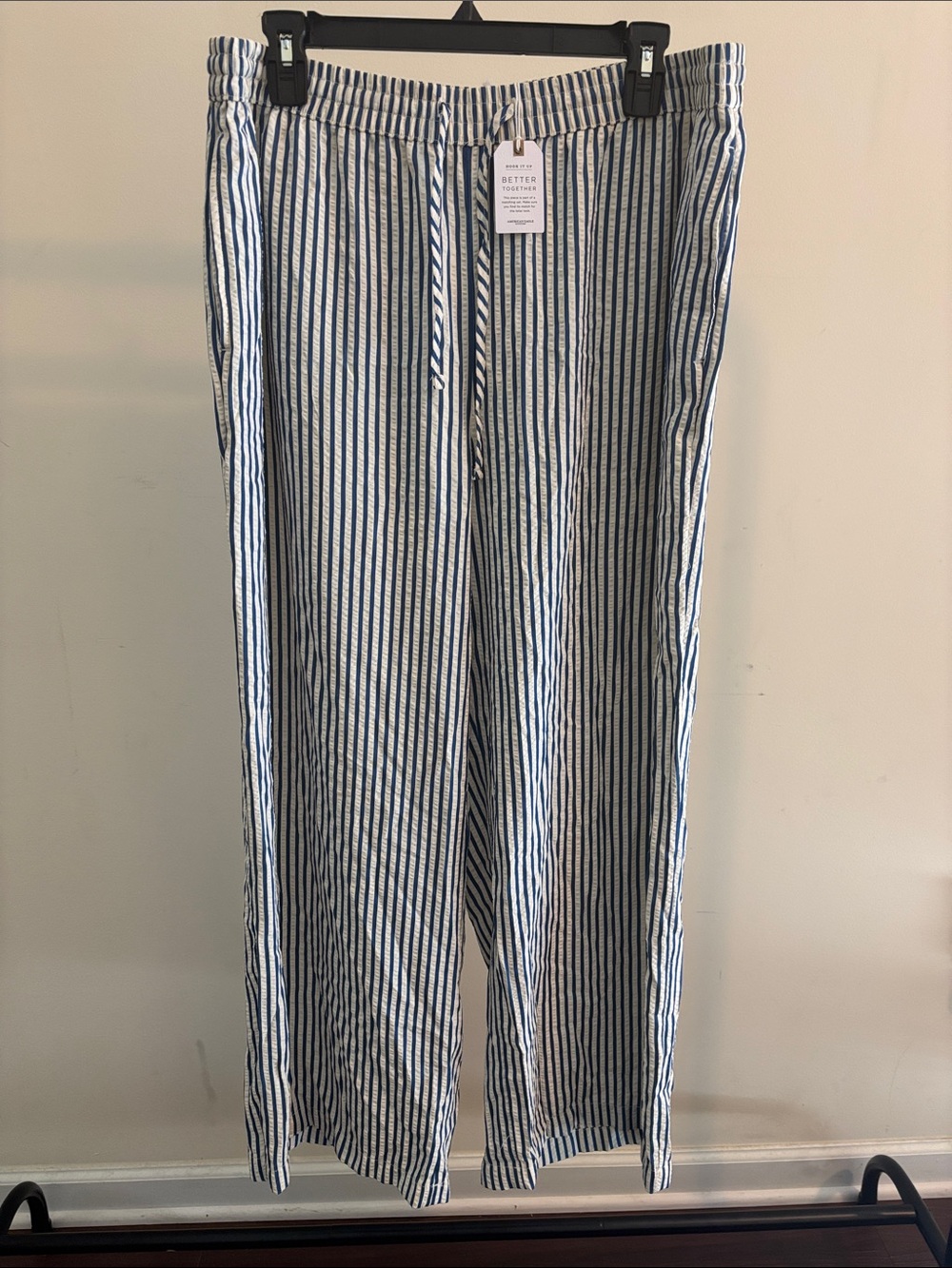 American Eagle Blue and White Striped Casual Lightweight Drawstring Pants size L
